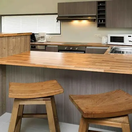 Vila Elegant For 8 Guests