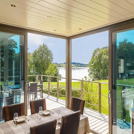 Cozy For 8 With Balcony & Fireplace Villa *