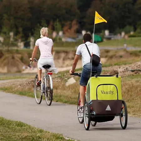 빌라 Elegant For 8 Guests Boussu-lez-Walcourt