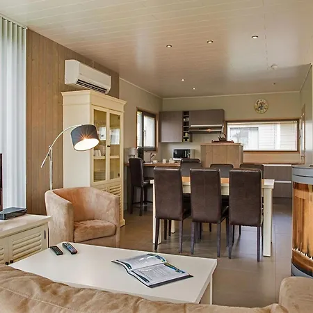 Villa Cozy For 8 With Balcony & Fireplace *